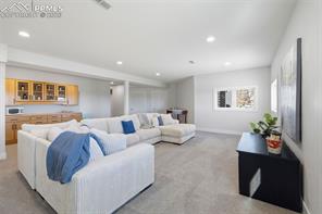 1915 Hunters Point Lane