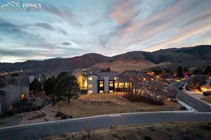 1915 Hunters Point Lane