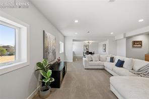 1915 Hunters Point Lane