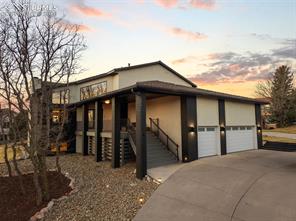 1915 Hunters Point Lane