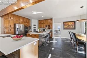 1915 Hunters Point Lane