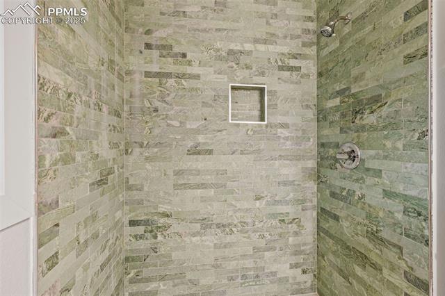 1935 Chateau Point Court