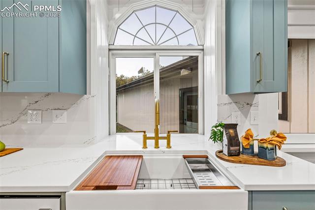 1935 Chateau Point Court