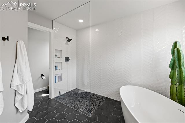 2180 Kittridge Avenue