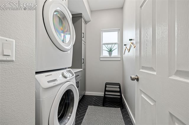 2180 Kittridge Avenue