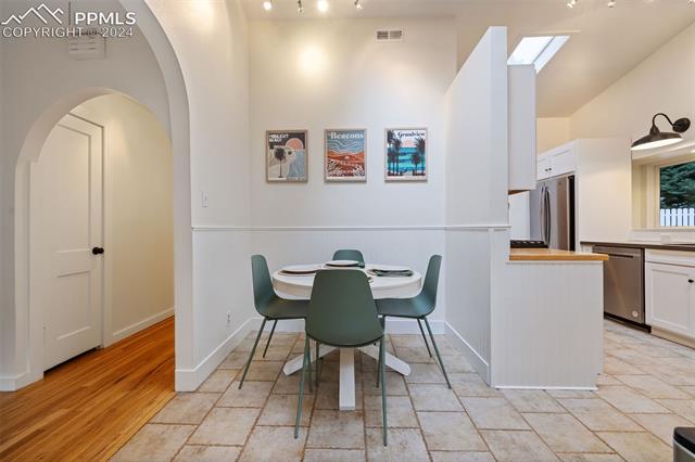 2 Winfield Avenue