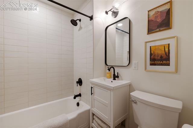 2 Winfield Avenue