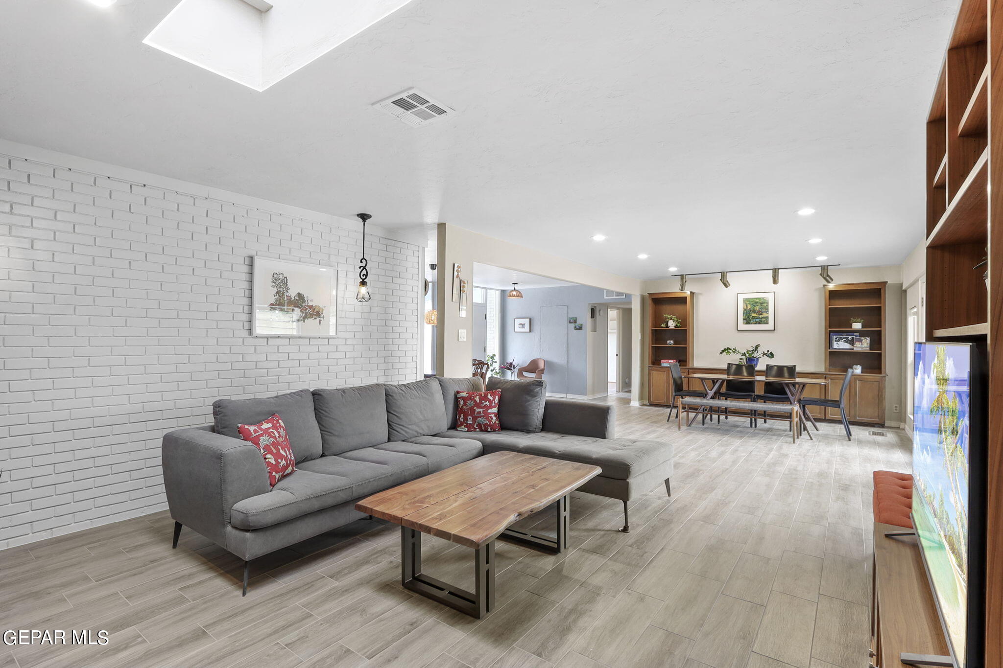 4100 Darwood Drive