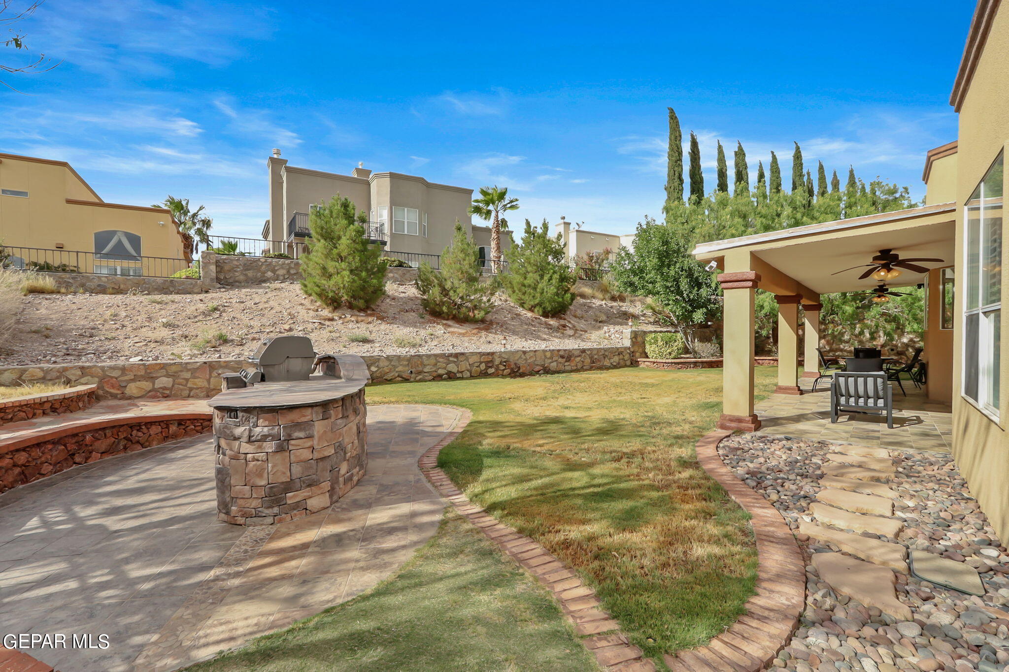 6449 CALLE VISTA Drive