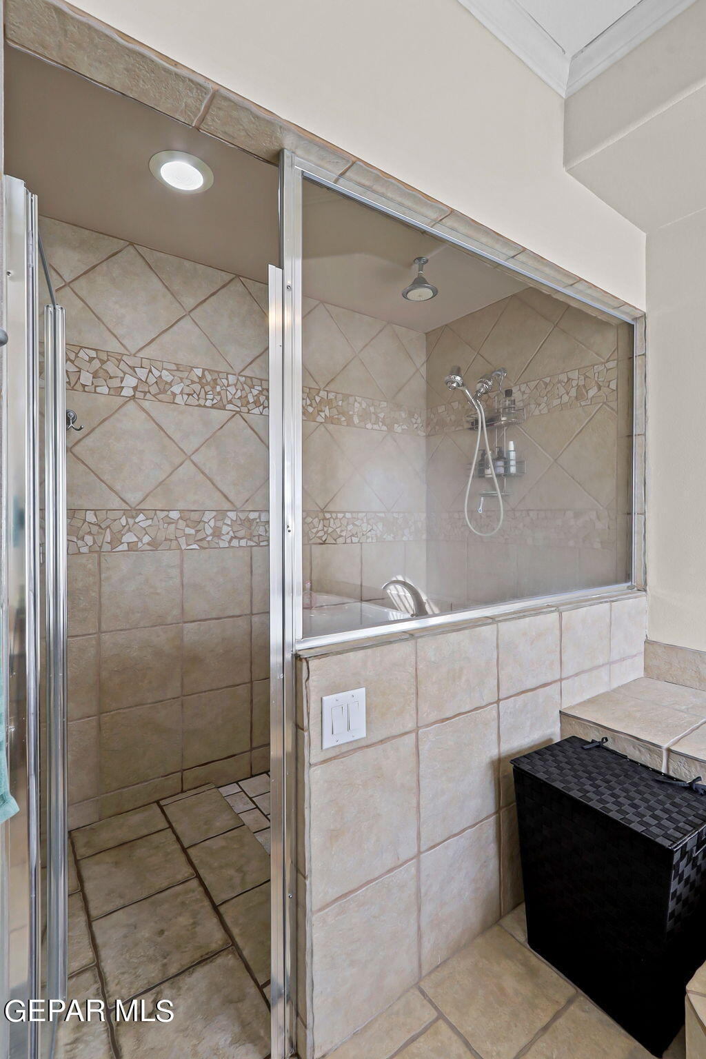 6449 CALLE VISTA Drive