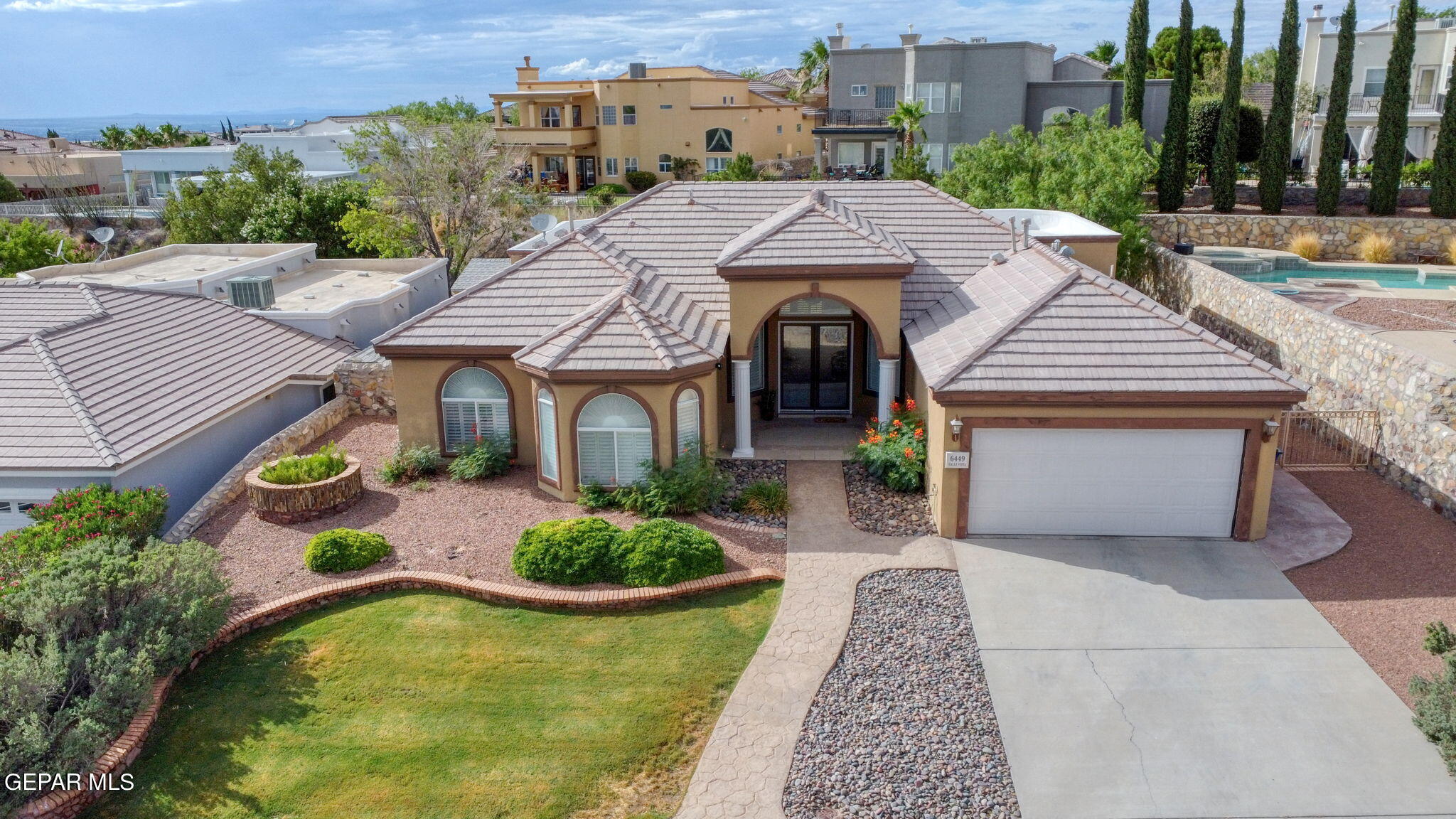 6449 CALLE VISTA Drive