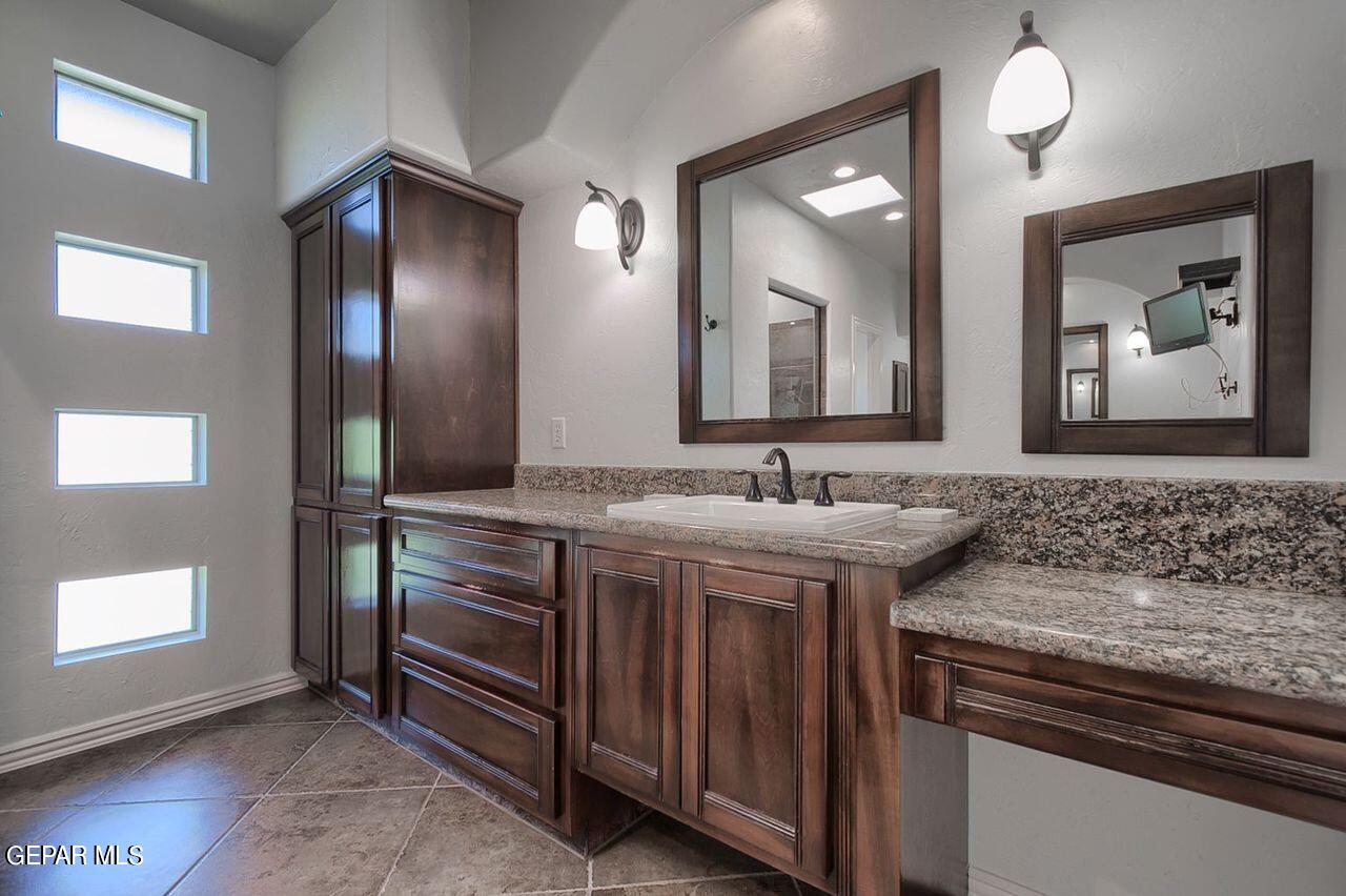 7369 Brays Landing Drive