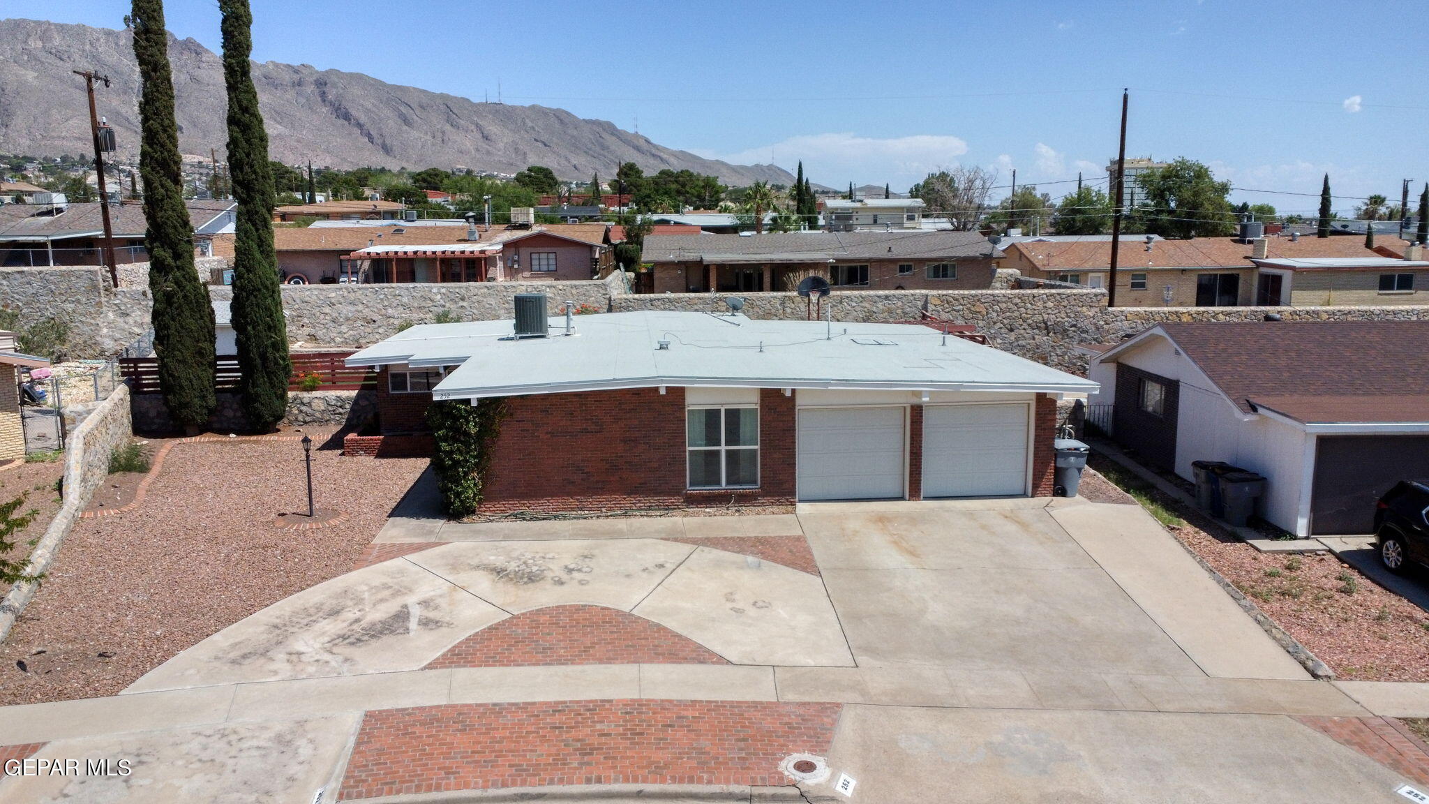 252 Viking Drive