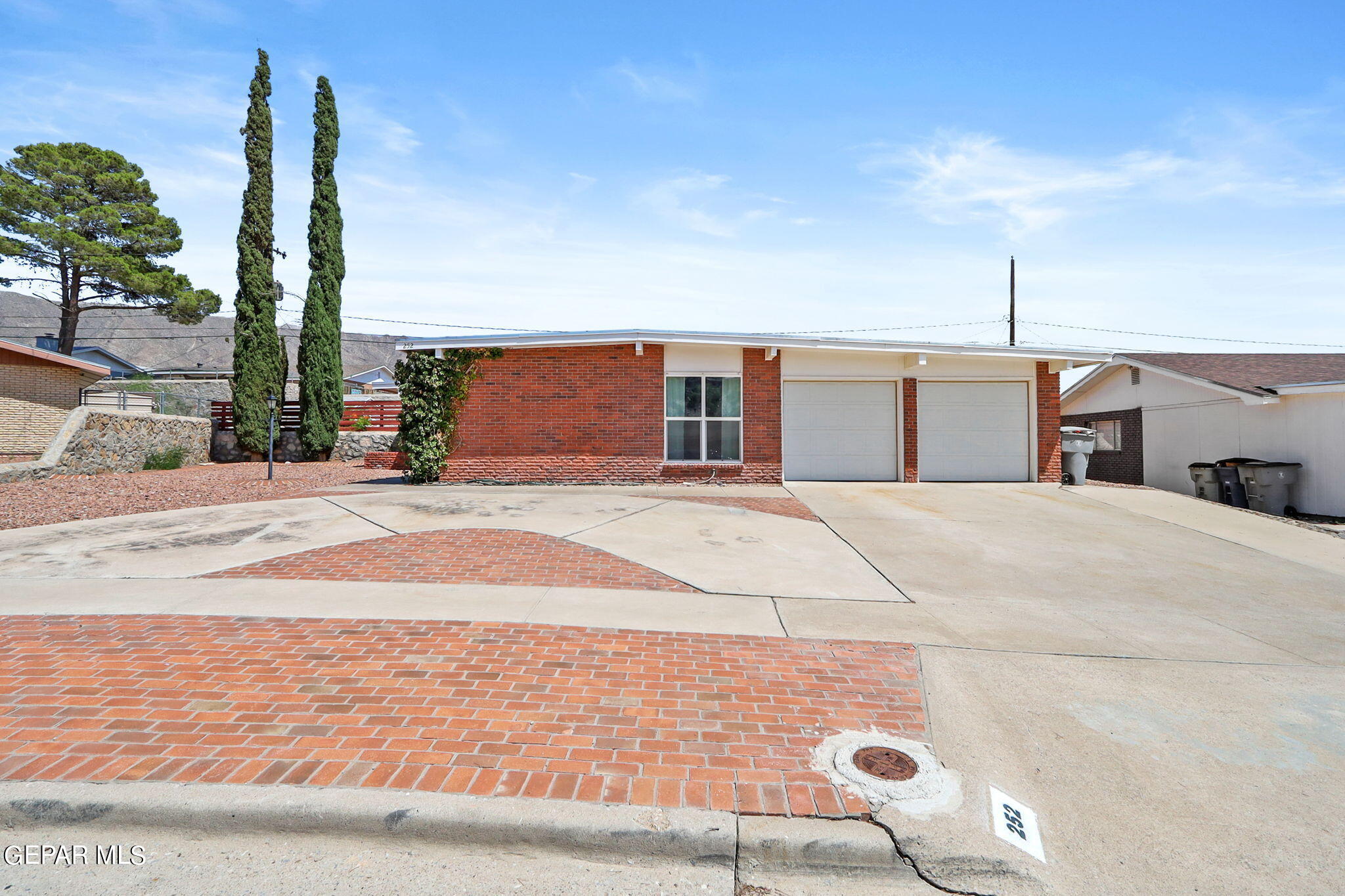 252 Viking Drive
