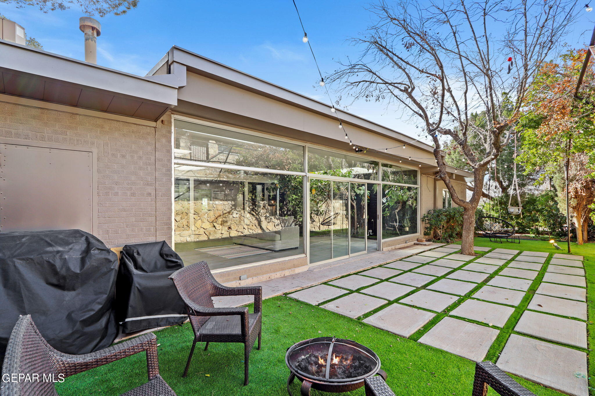 3940 FLAMINGO Drive