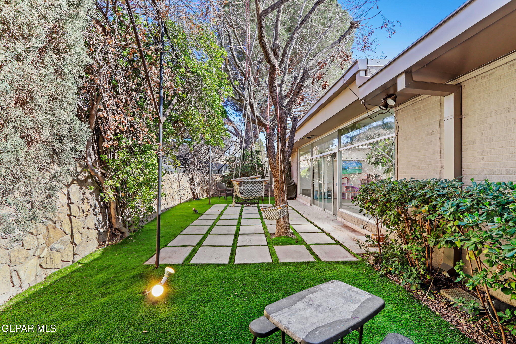 3940 FLAMINGO Drive