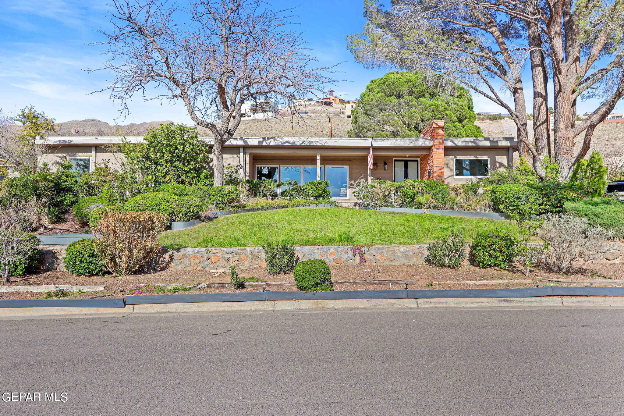 3940 FLAMINGO Drive