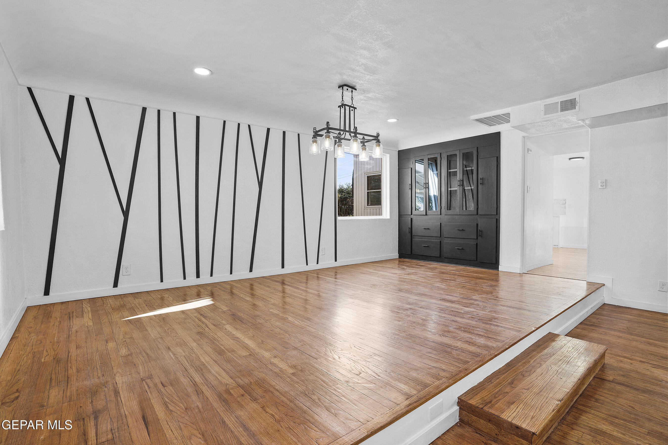 300 Belva Way