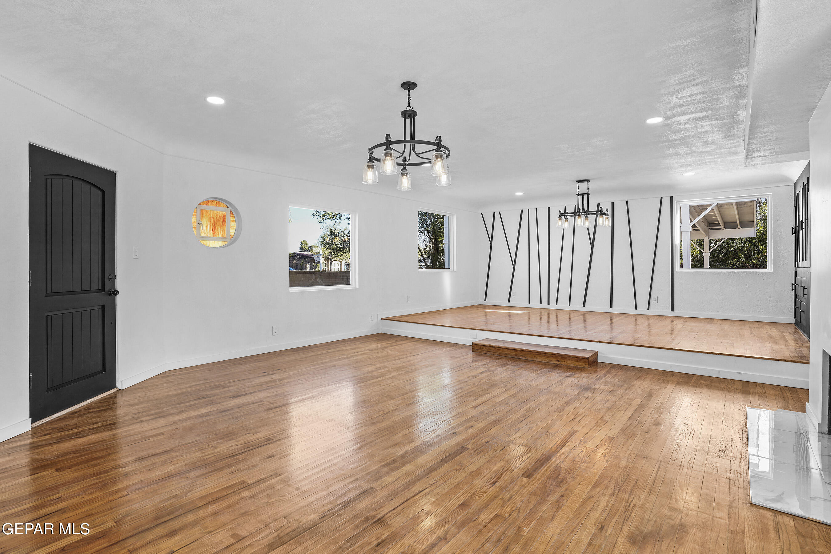 300 Belva Way