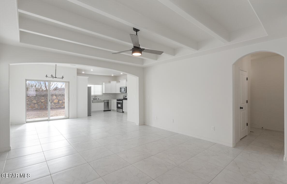 904 Aqueduct Avenue