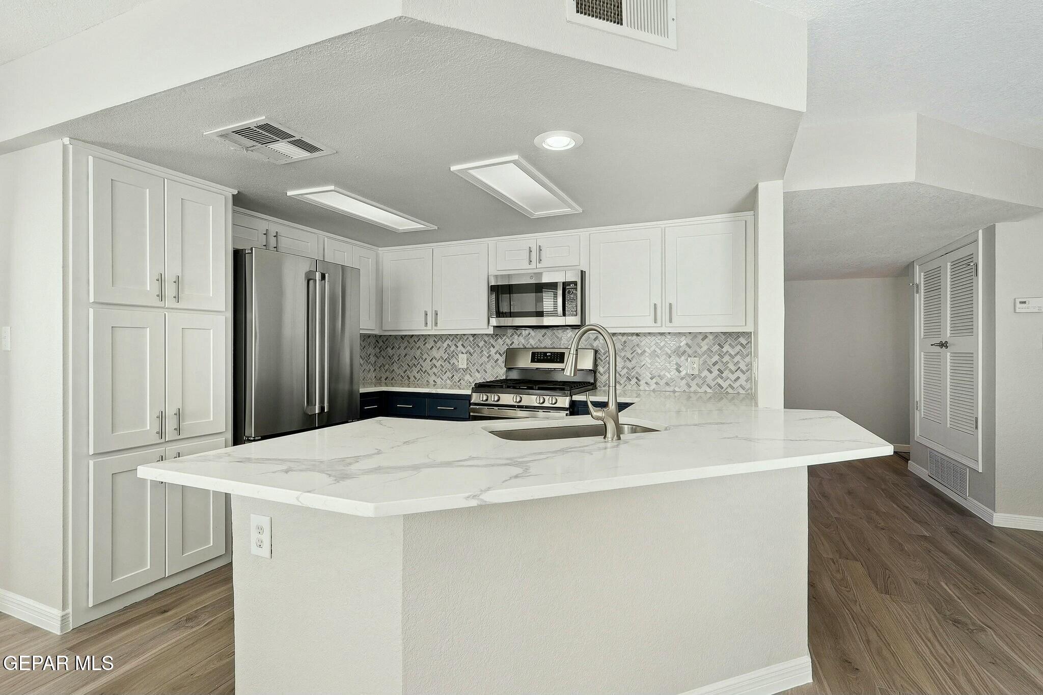 6608 Grand Ridge Drive Drive
