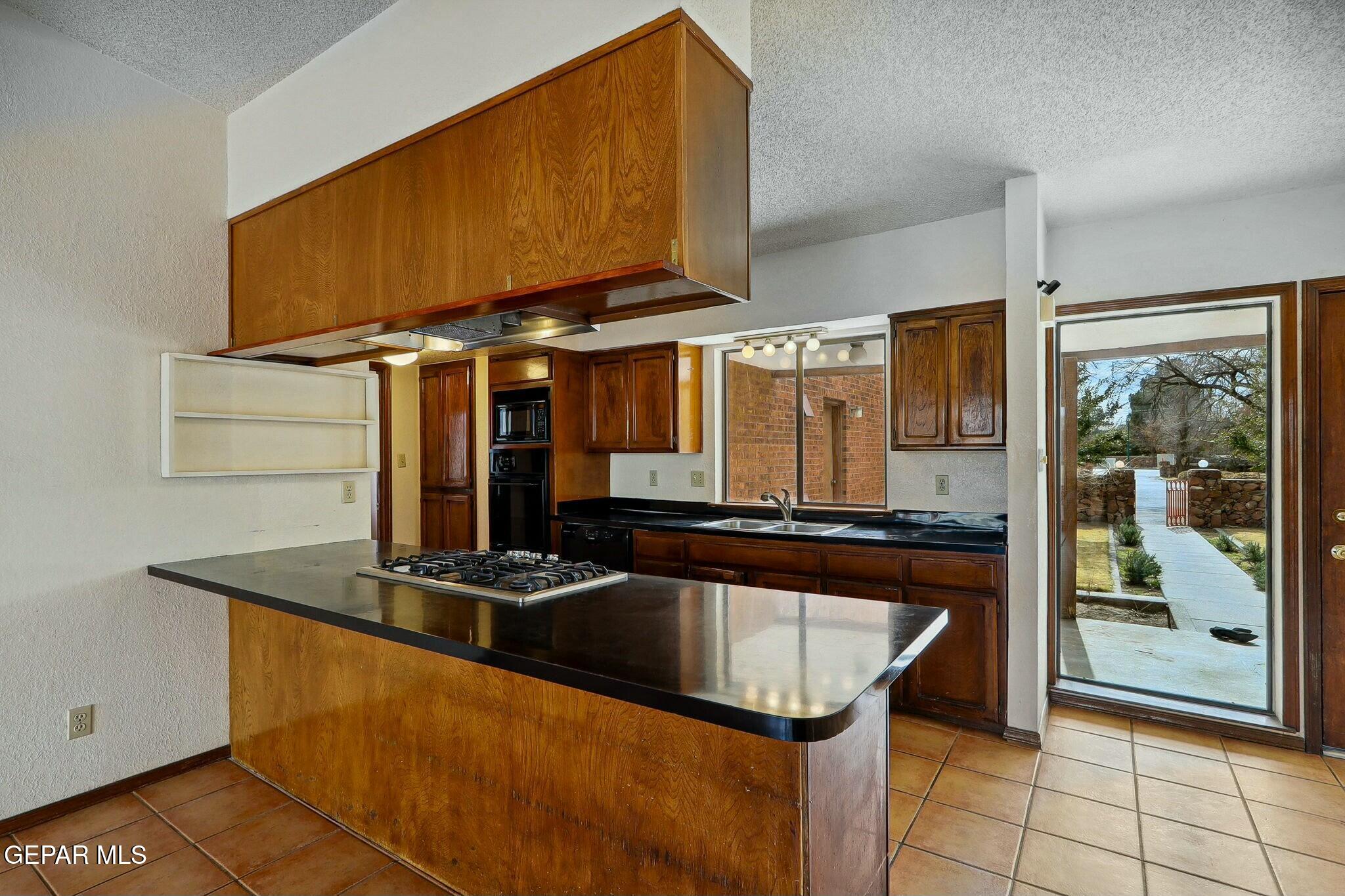 161 Country Club Drive Road