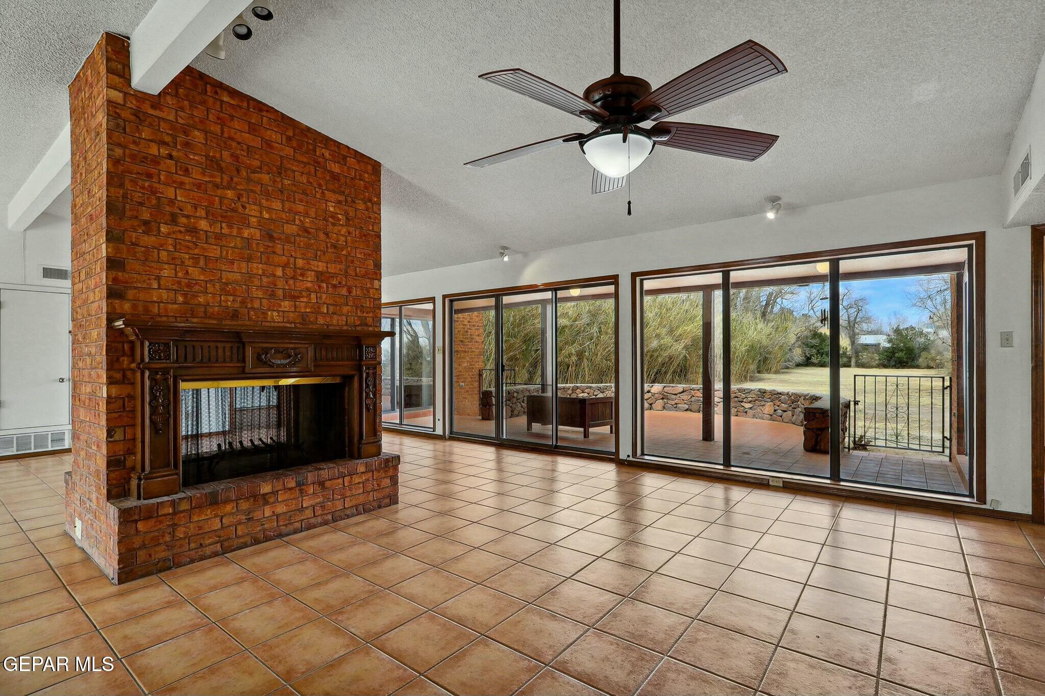 161 Country Club Drive Road