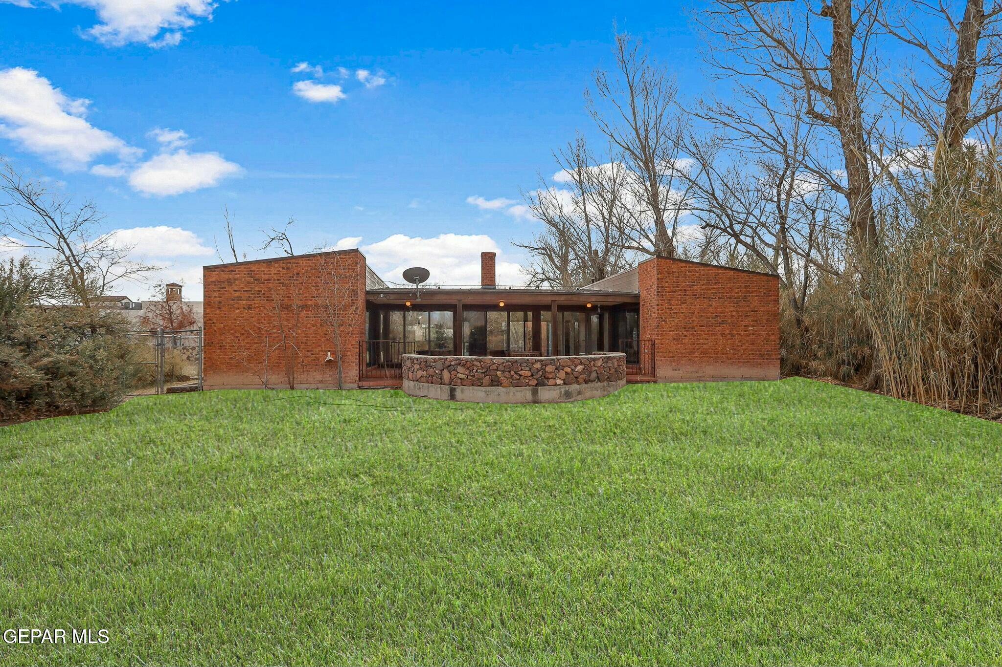 161 Country Club Drive Road