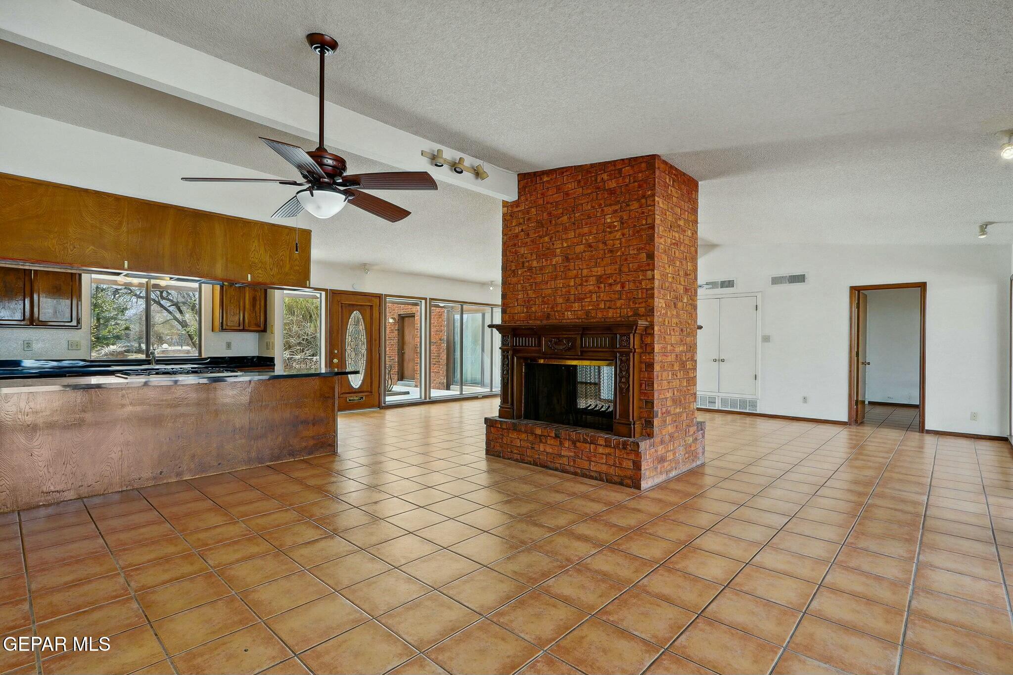 161 Country Club Drive Road