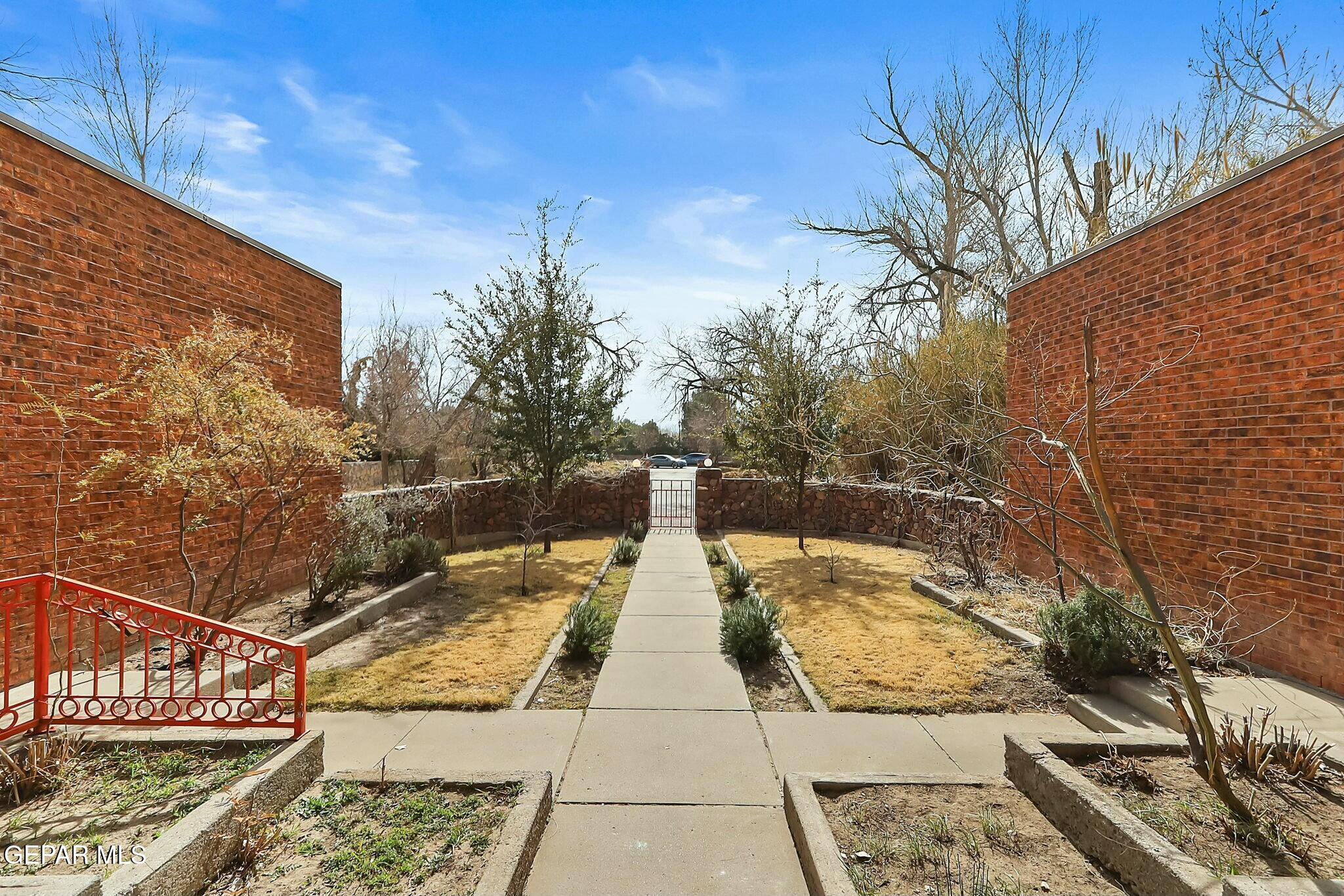 161 Country Club Drive Road