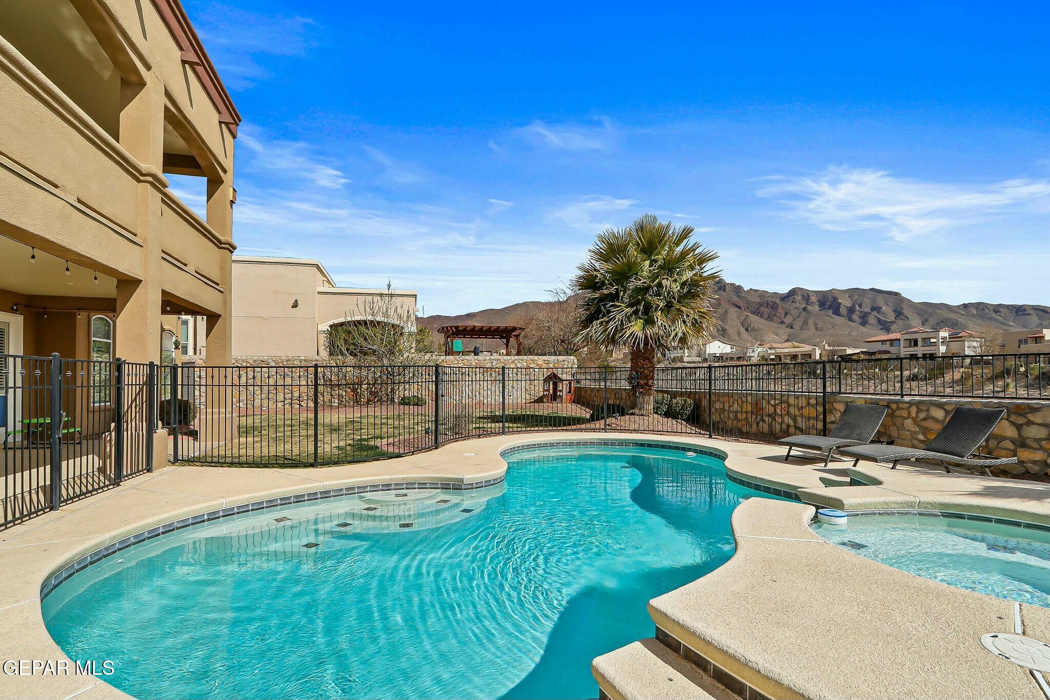 1140 CALLE LOMAS Drive