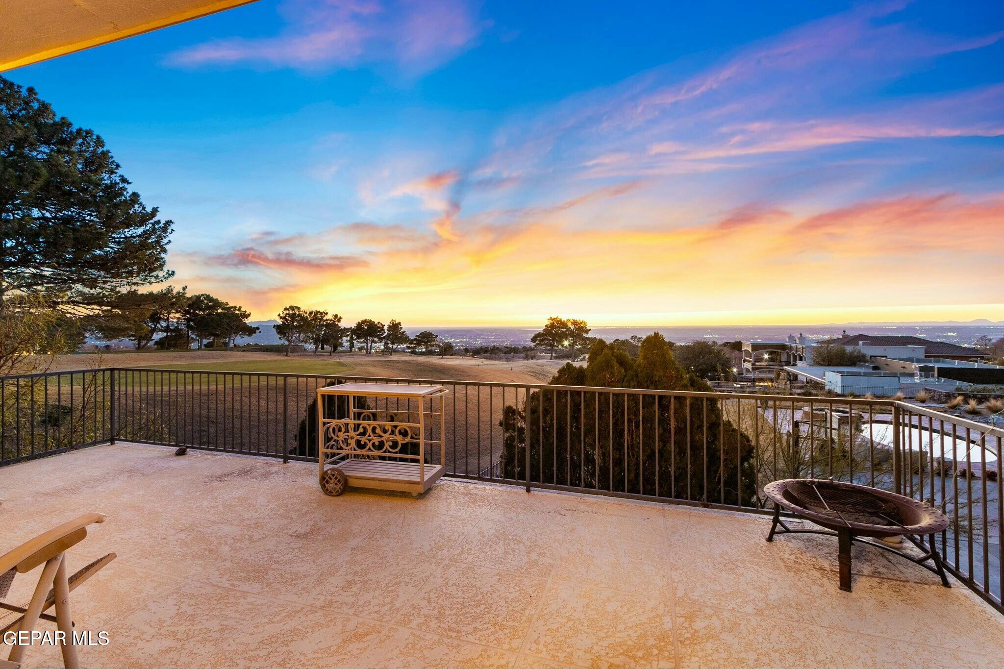 6010 TORREY PINES Drive