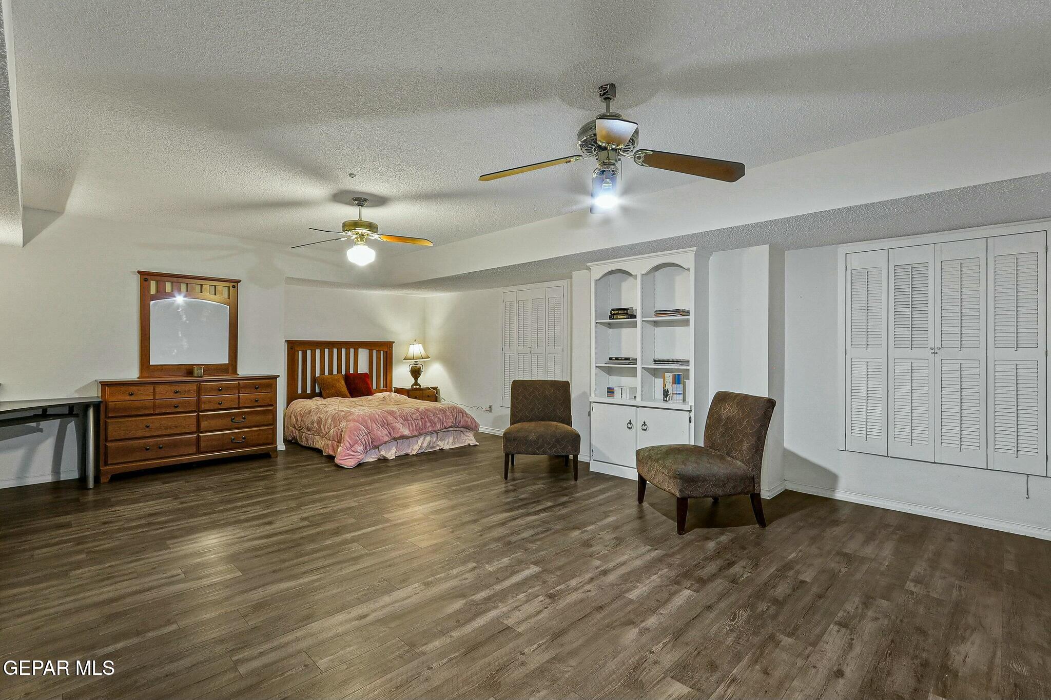 6010 TORREY PINES Drive
