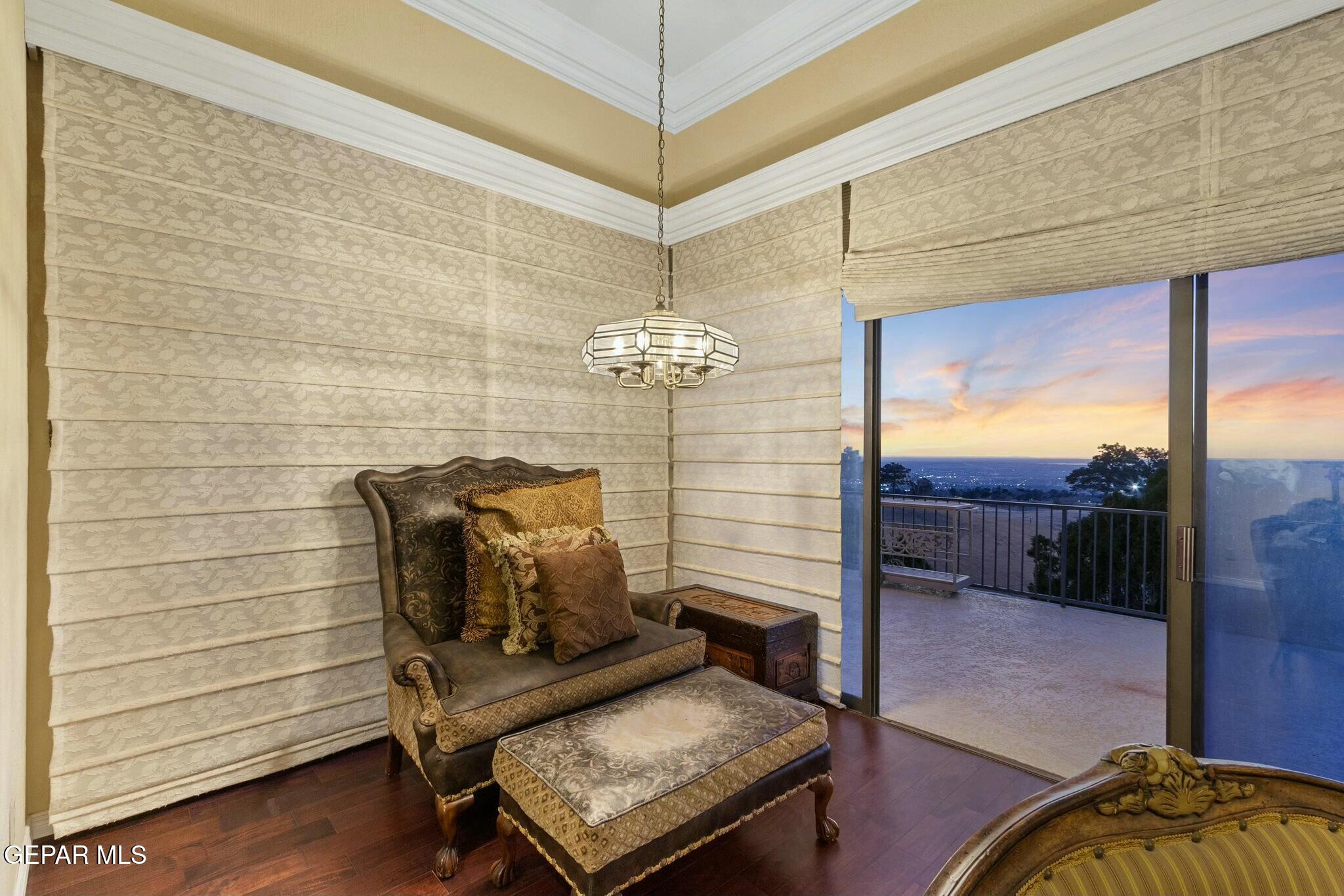 6010 TORREY PINES Drive