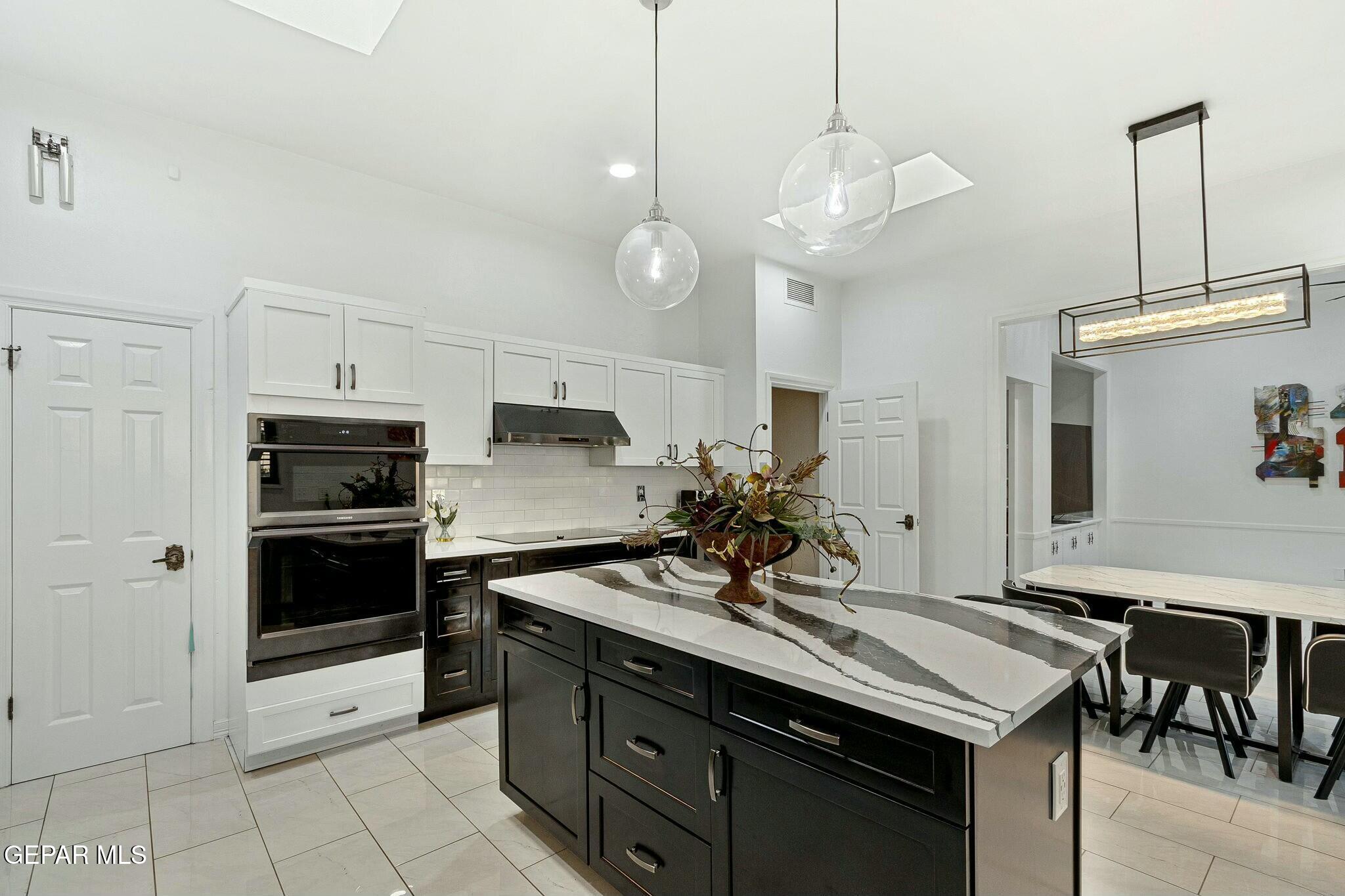 6010 TORREY PINES Drive