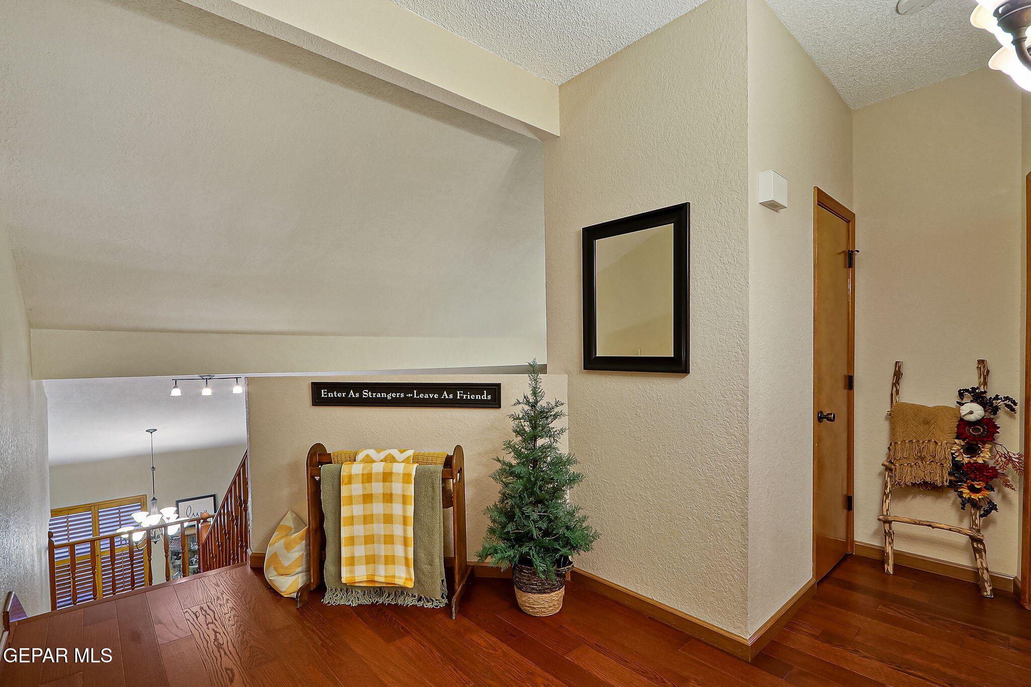 6460 Loma De Cristo Drive