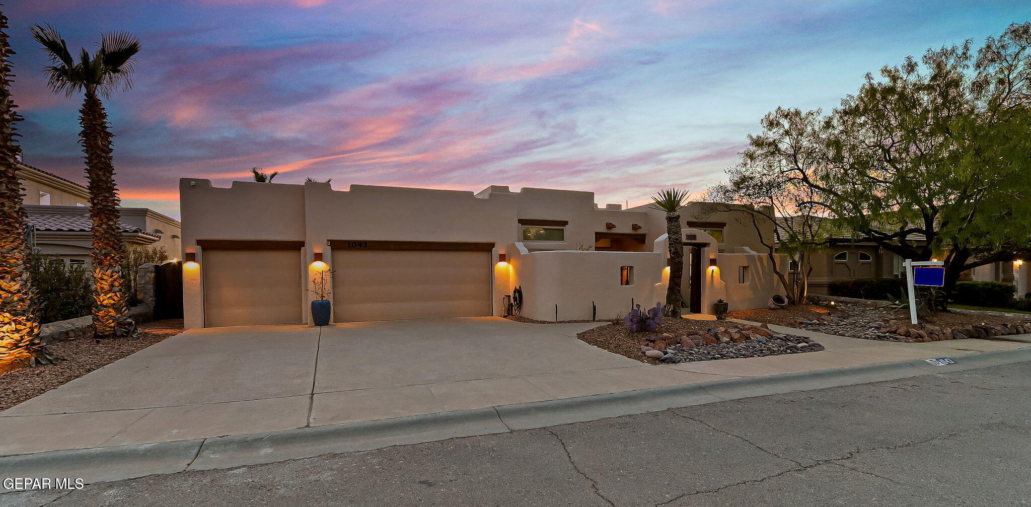 1043 CALLE FLOR Place