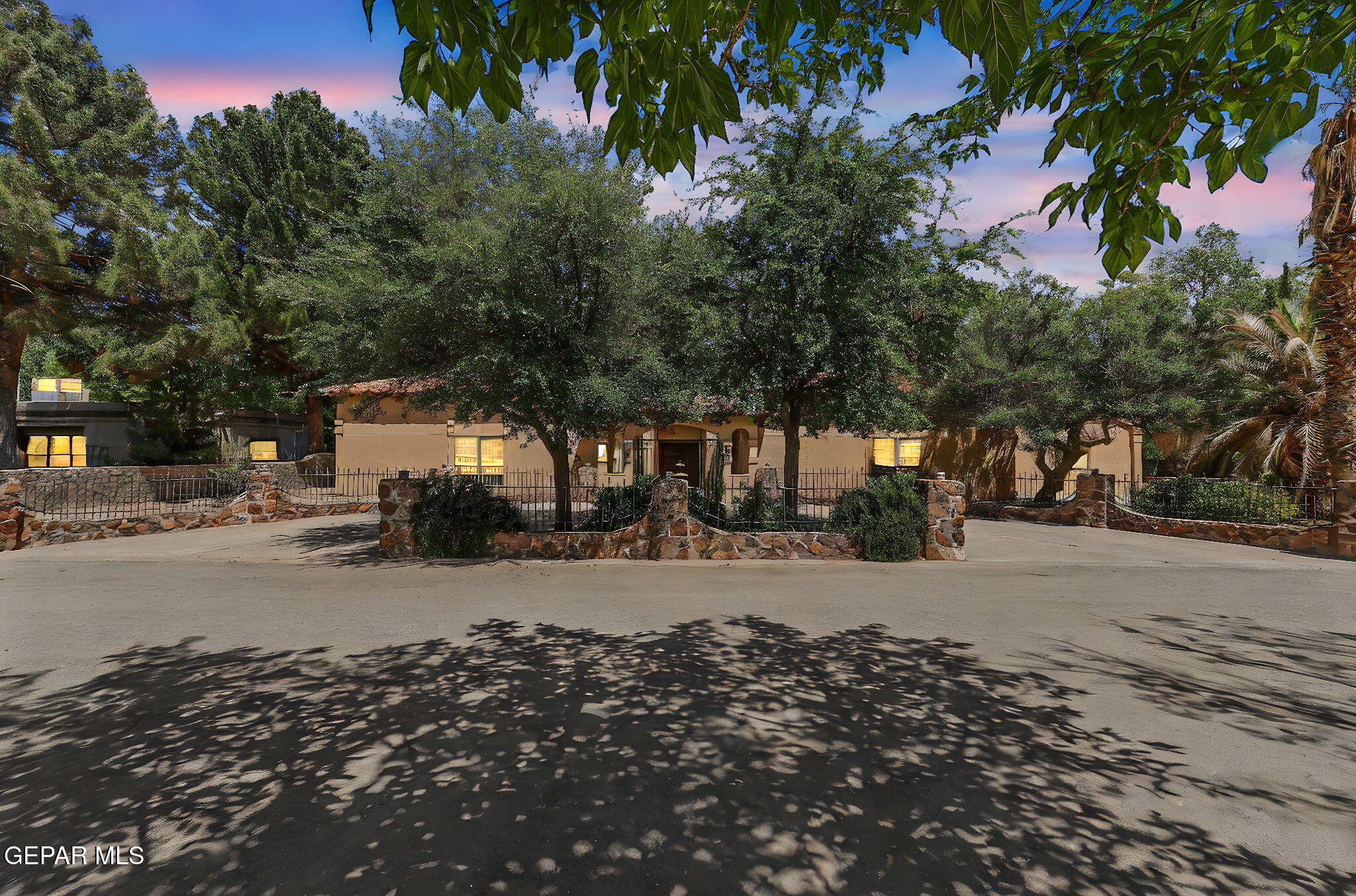 509 LESLIE WARD Court