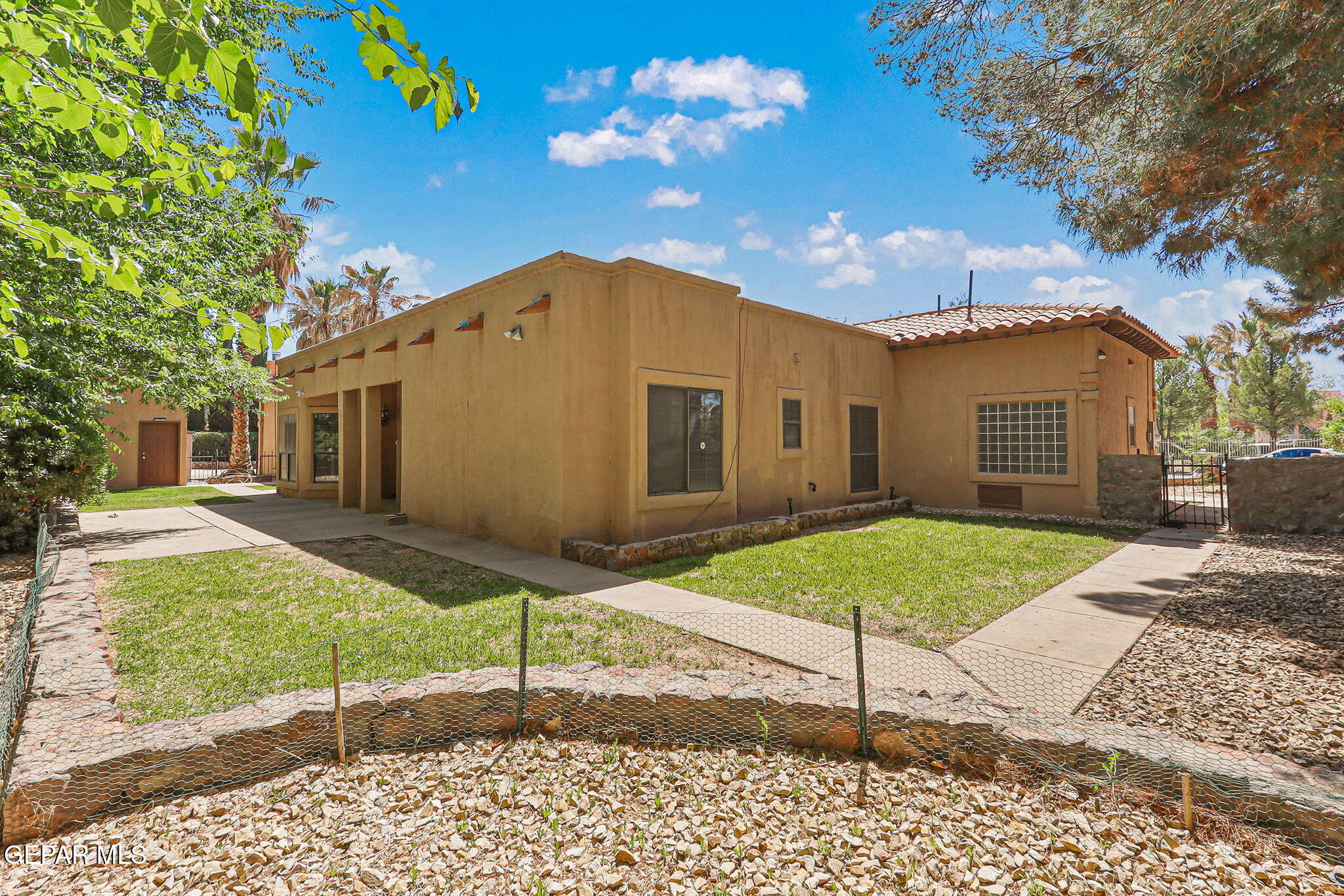 509 LESLIE WARD Court