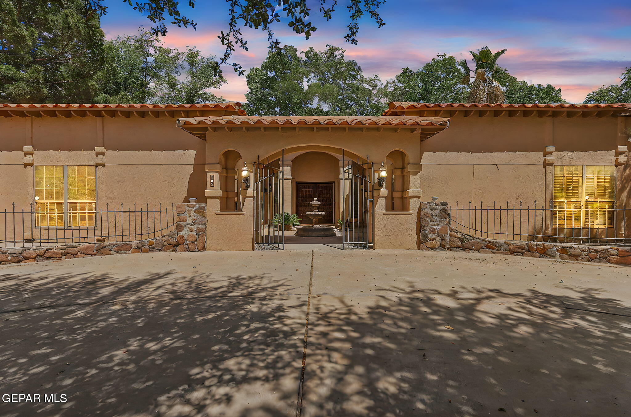 509 LESLIE WARD Court