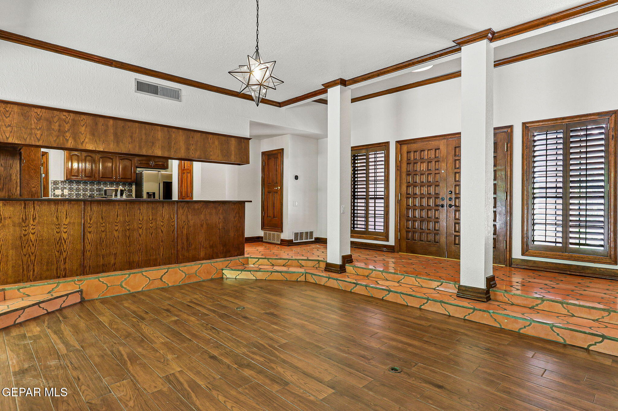509 LESLIE WARD Court