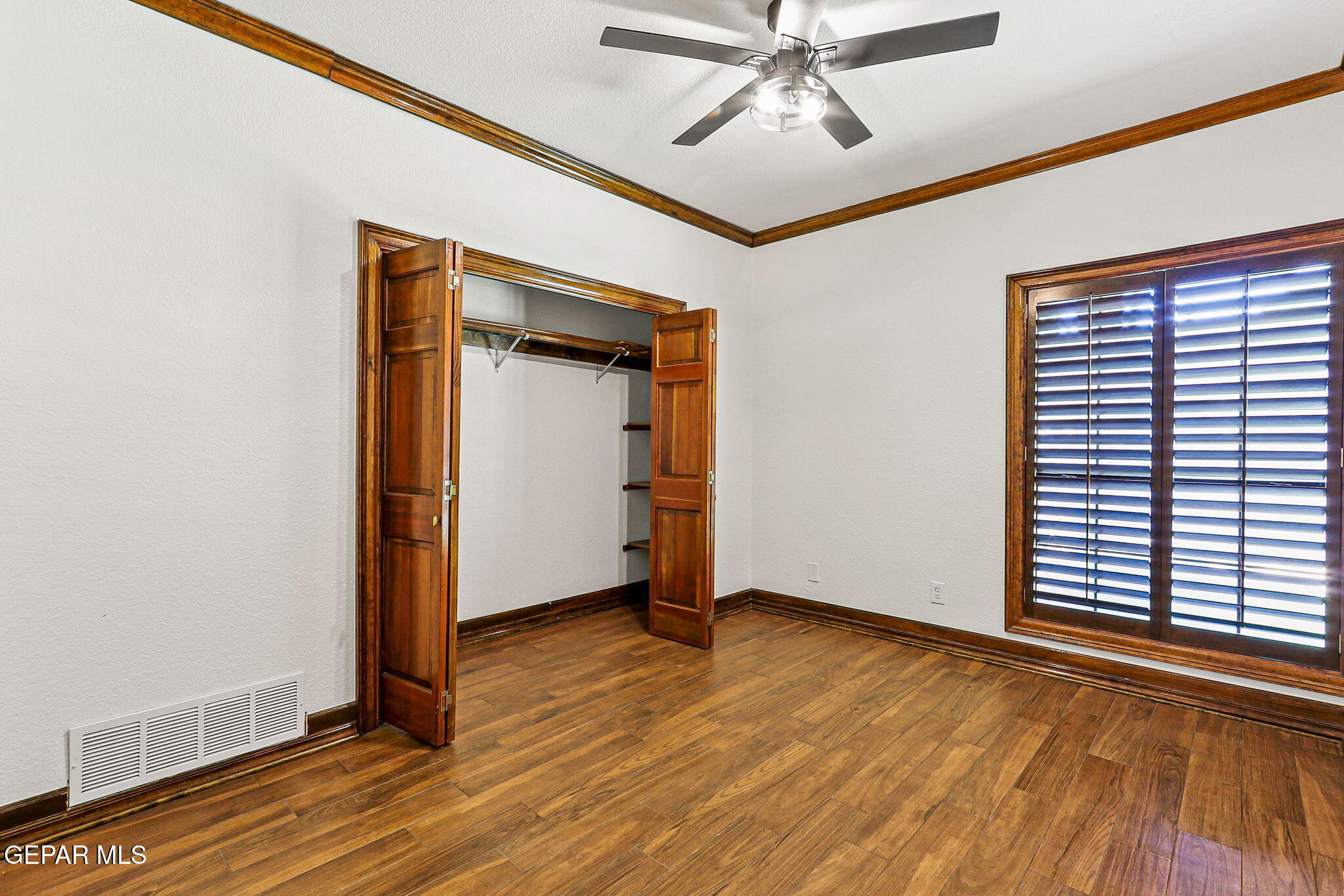 509 LESLIE WARD Court