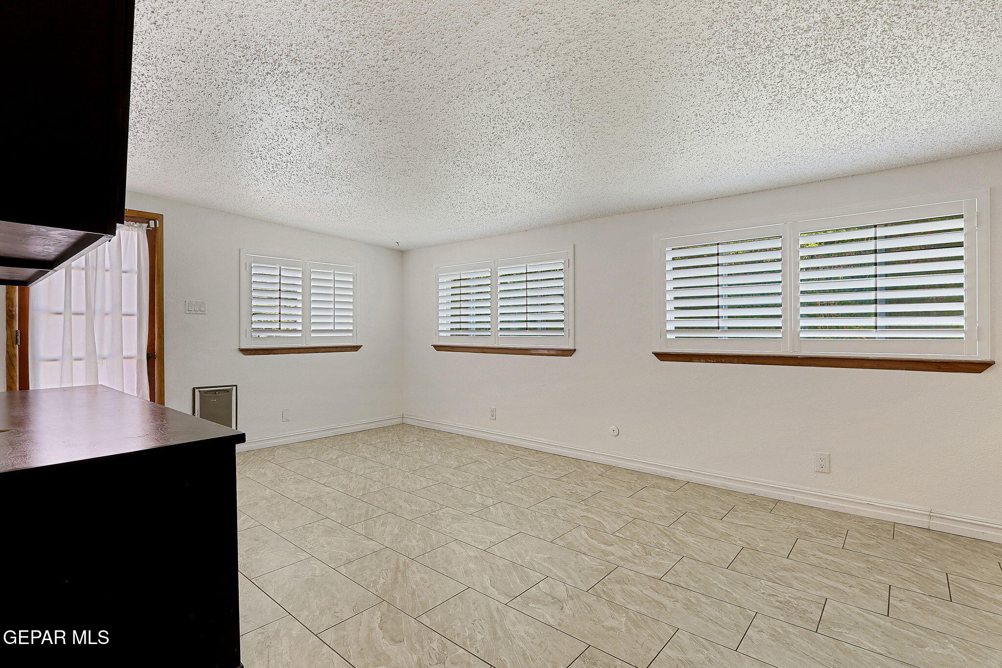 4540 Swan Drive Drive