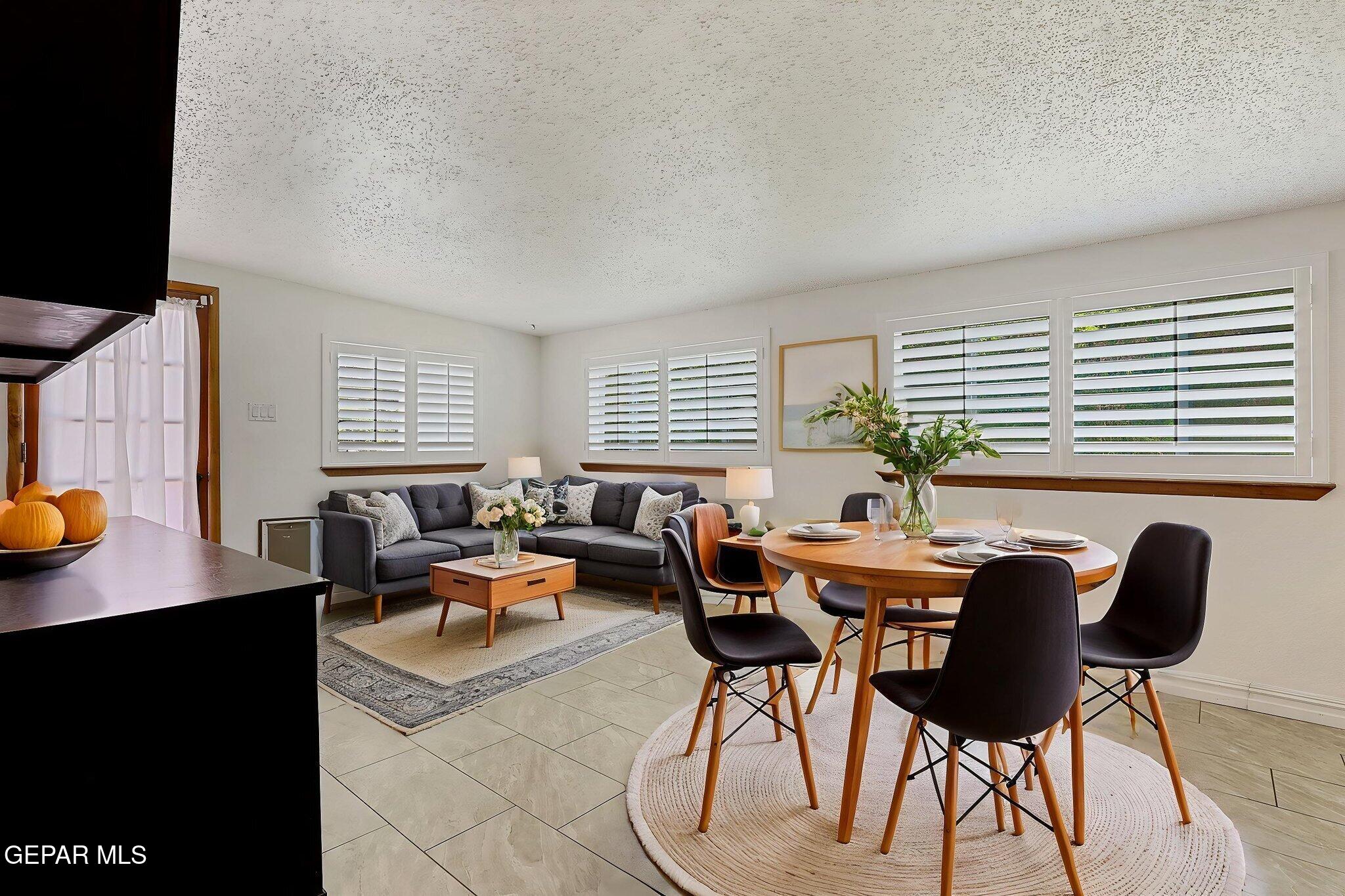 4540 Swan Drive Drive