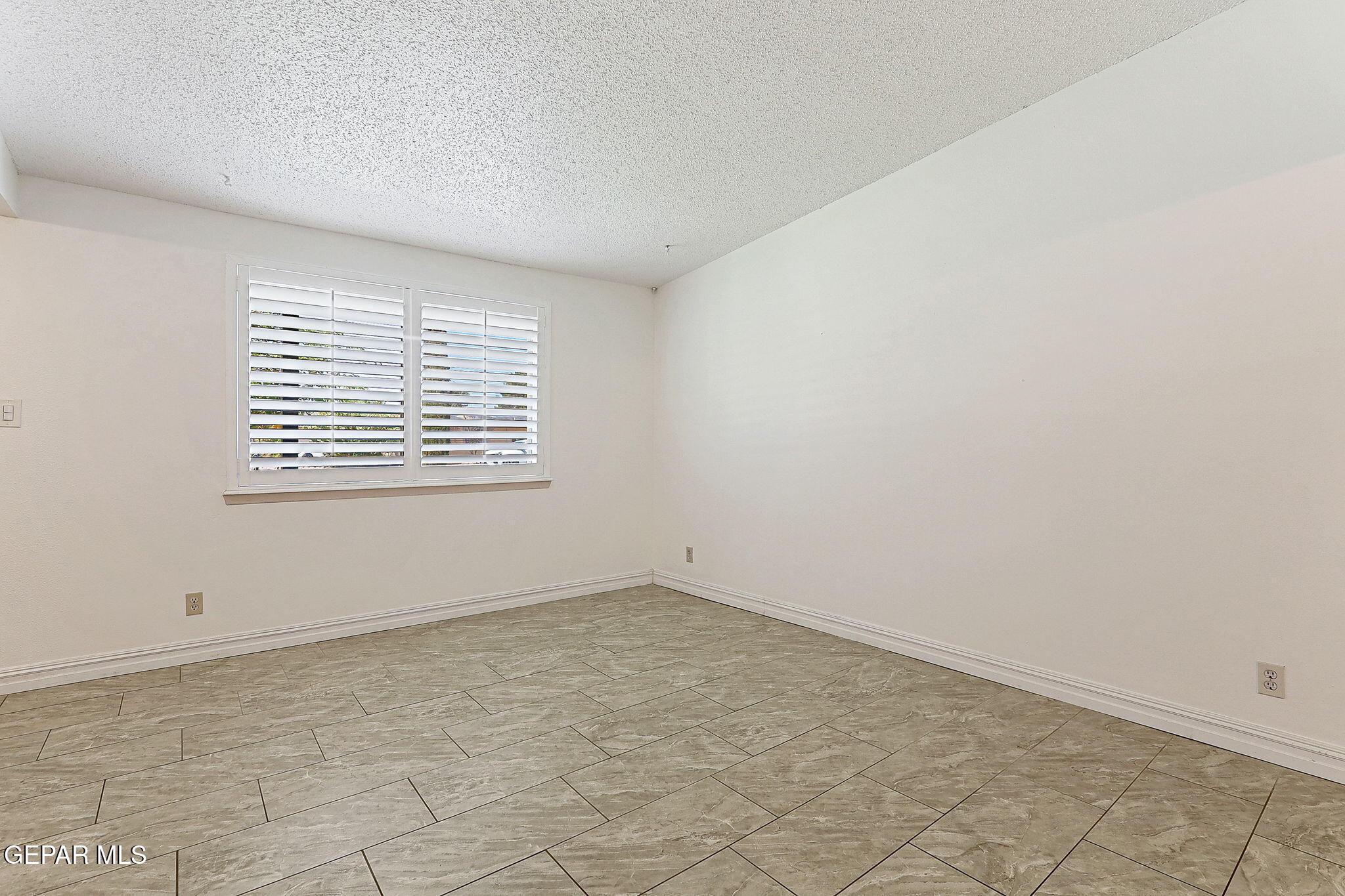 4540 Swan Drive Drive