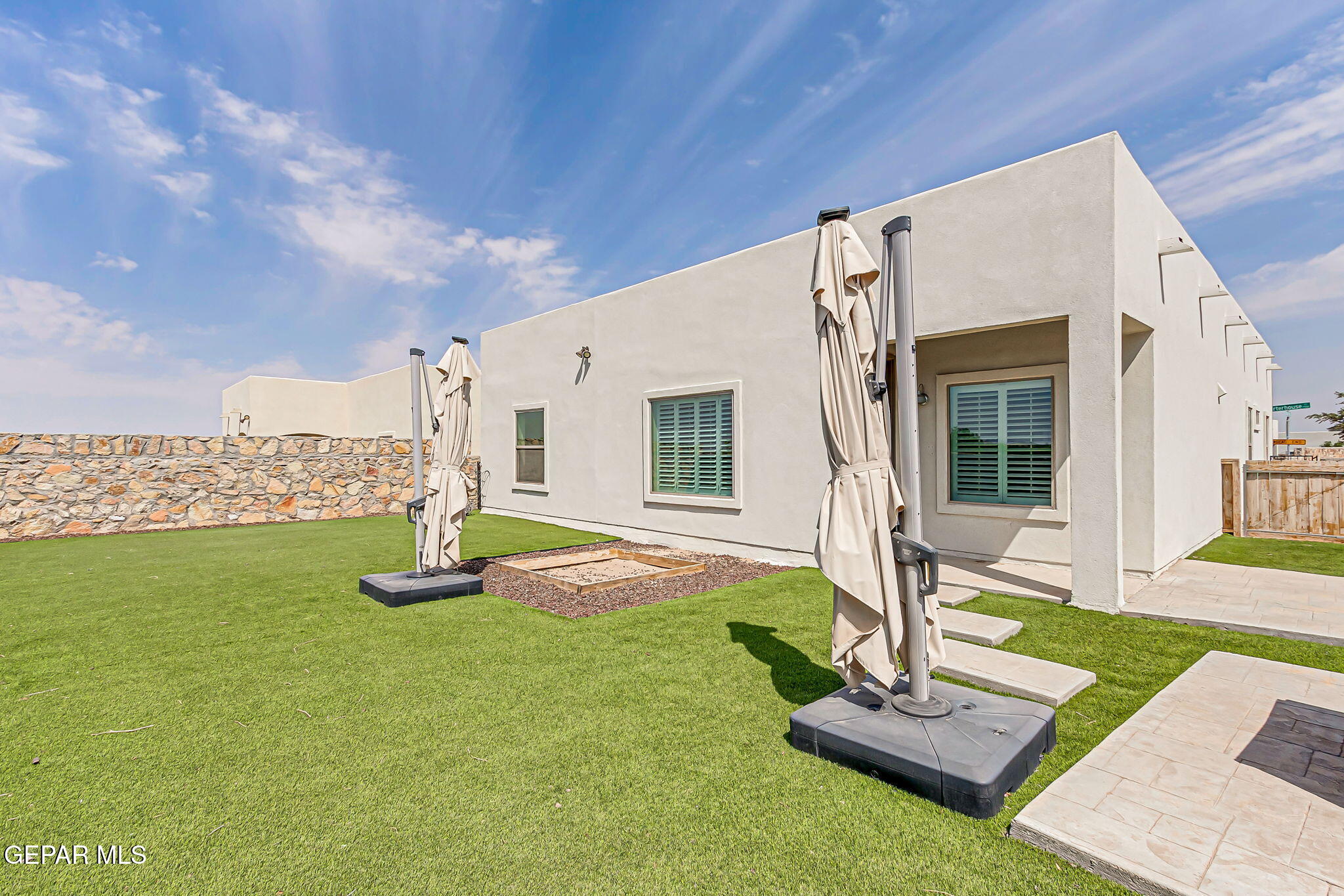 7500 PORTERHOUSE Court
