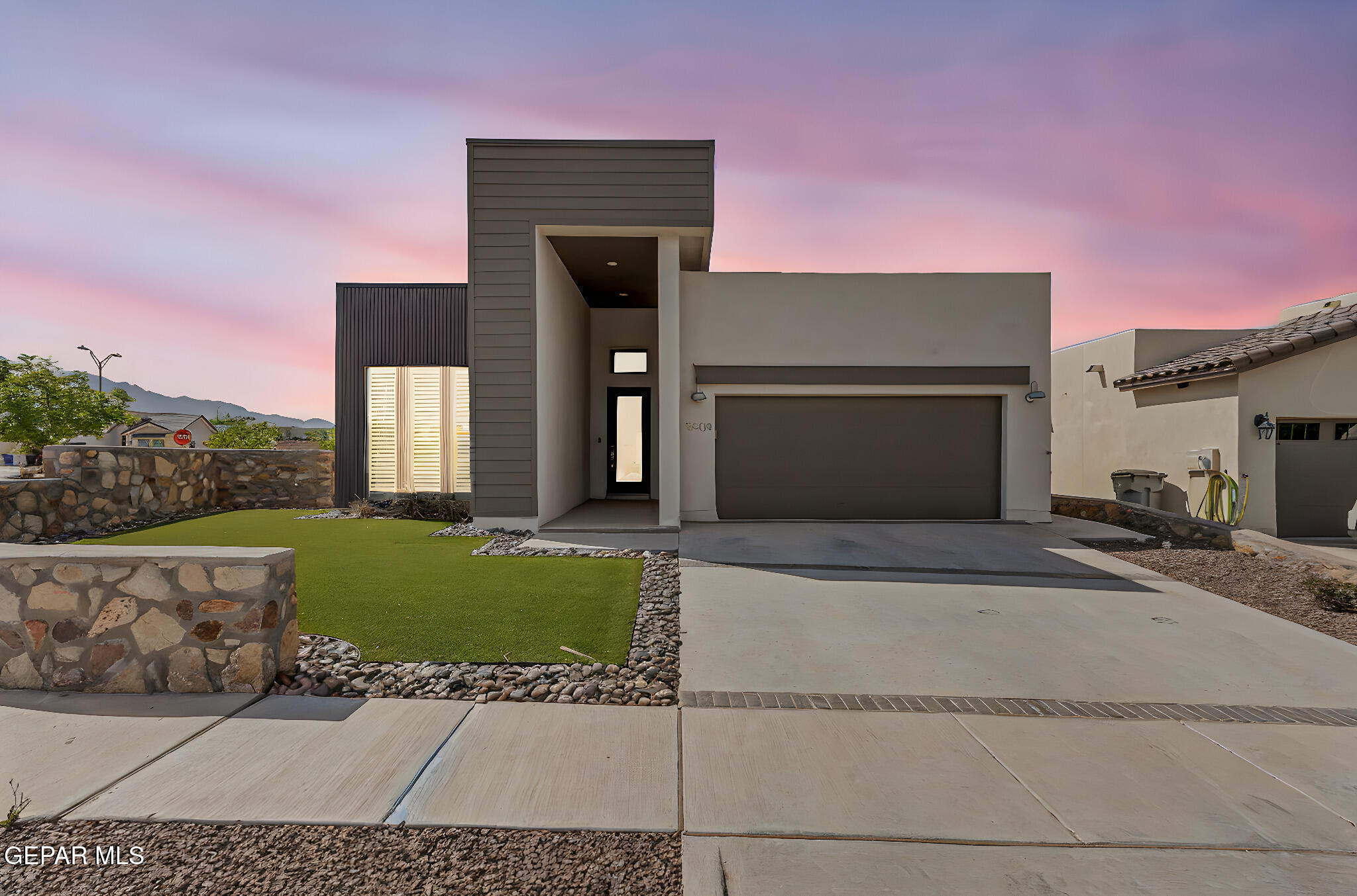 7500 PORTERHOUSE Court