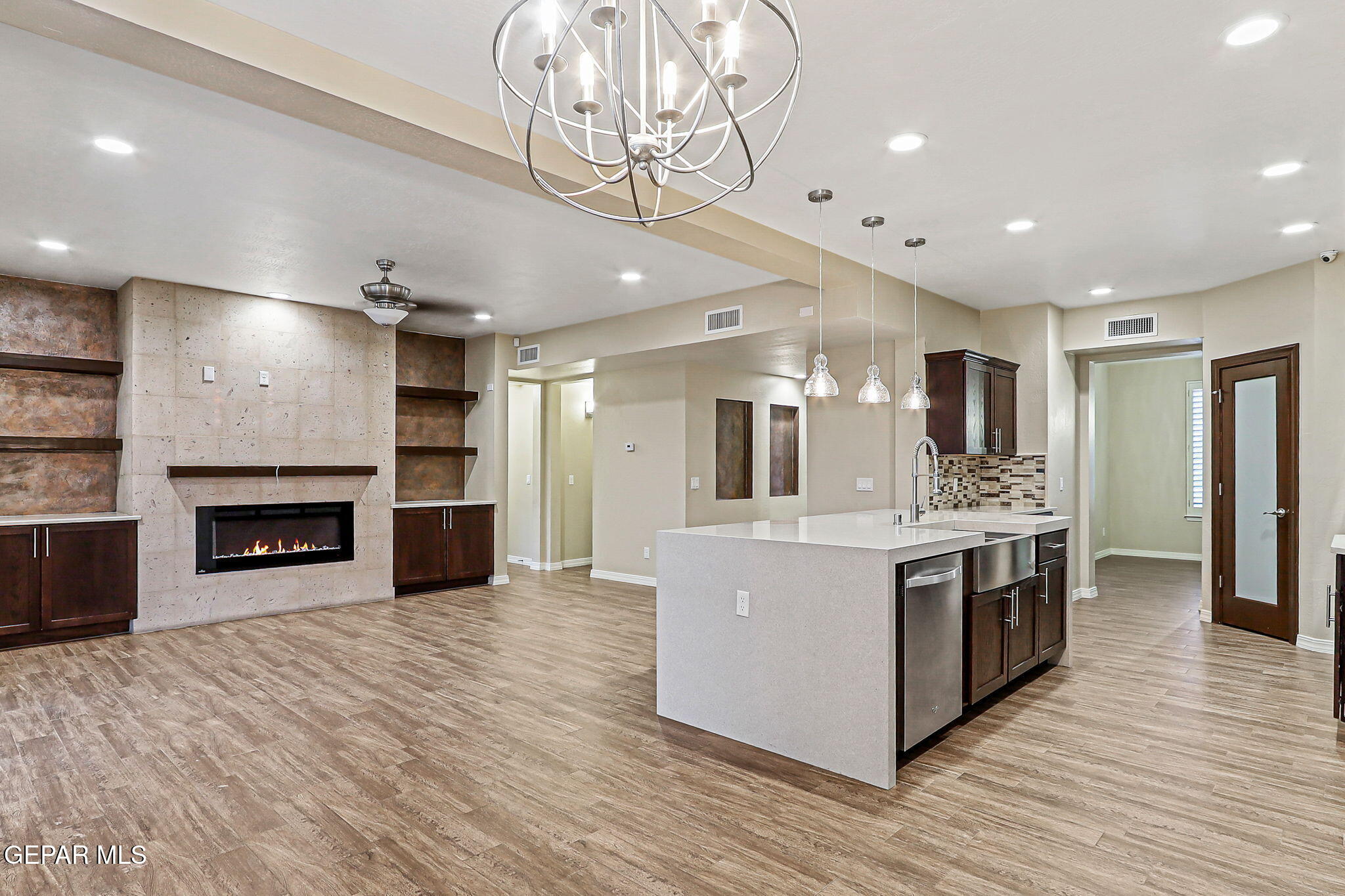 1259 HIDDEN DESERT Lane