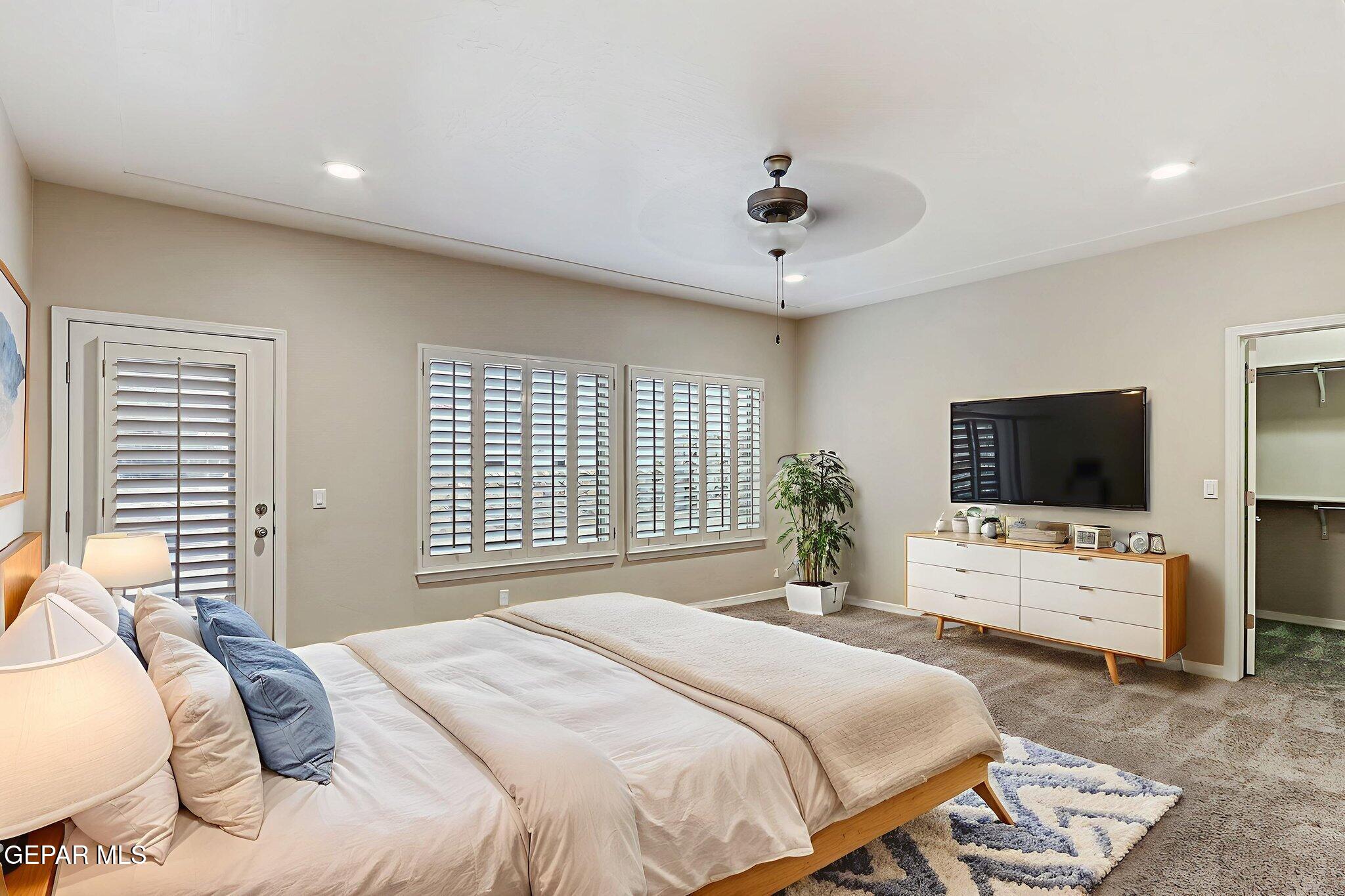 1259 HIDDEN DESERT Lane
