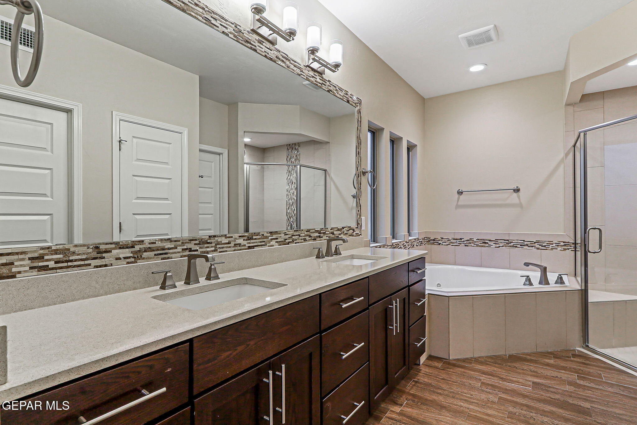1259 HIDDEN DESERT Lane